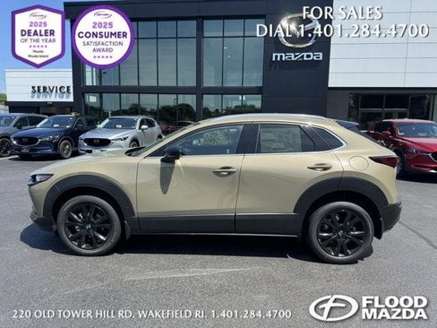 New 2025 MAZDA CX-30 Carbon image 18