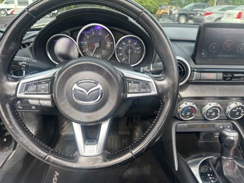 Used 2018 MAZDA MX-5 Miata Grand Touring image 16