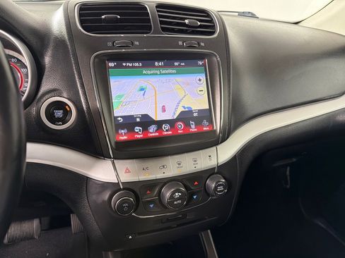 Used 2018 Dodge Journey GT AWD/4WD image 17