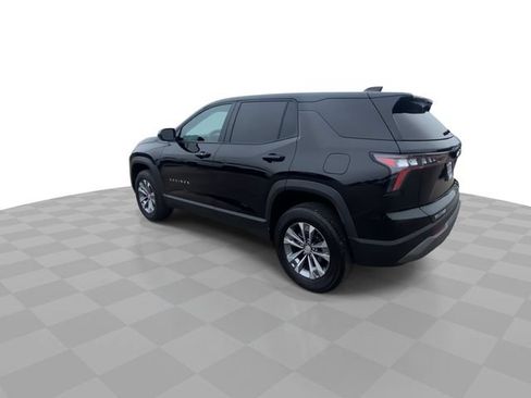 Used 2025 Chevrolet Equinox LT FWD image 8