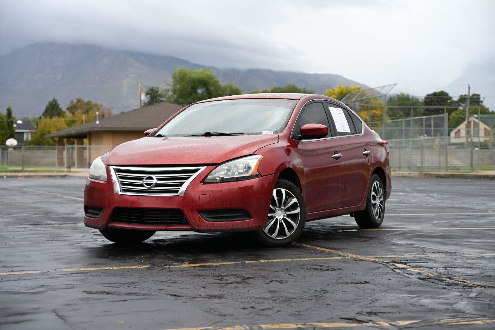 Used 2015 Nissan Sentra SV FWD image 1