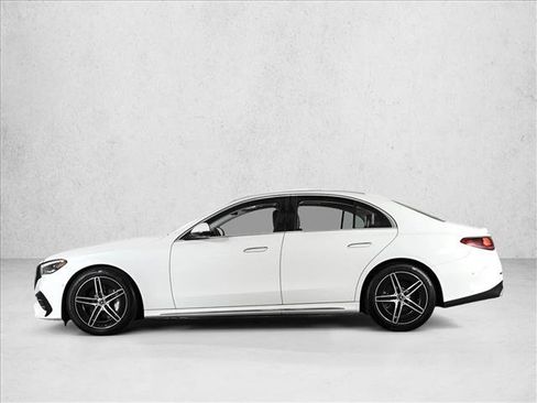 Certified 2025 Mercedes-Benz E 450 4MATIC Sedan w/ Multicontour Seating Package image 9