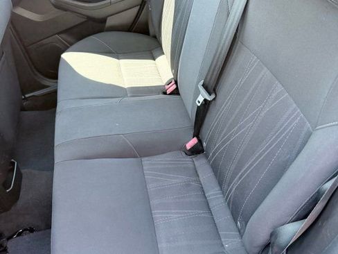 Used 2017 Ford Focus SE FWD image 11