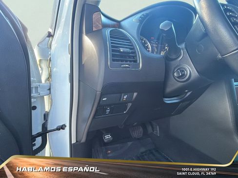 Used 2022 Nissan Armada SL image 17