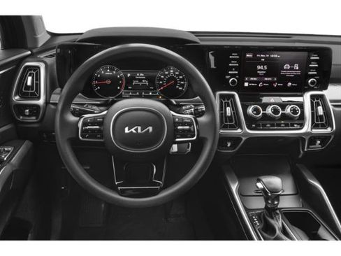 Used 2023 Kia Sorento LX AWD/4WD image 10