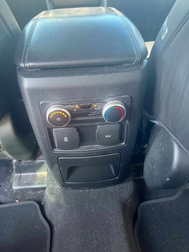 Used 2023 Ford Explorer XLT w/ Equipment Group 202A RWD image 10