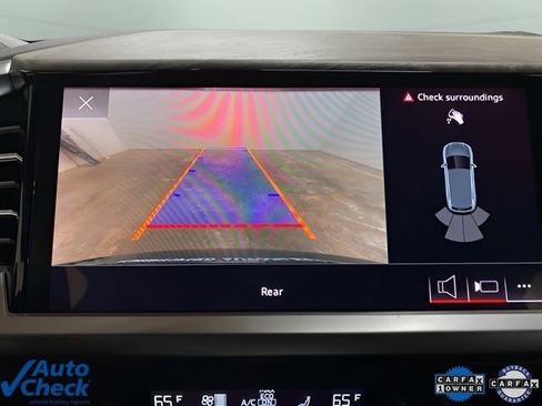 Used 2024 Audi Q4 e-tron Premium image 44