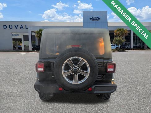 Used 2020 Jeep Wrangler Unlimited Sahara image 5