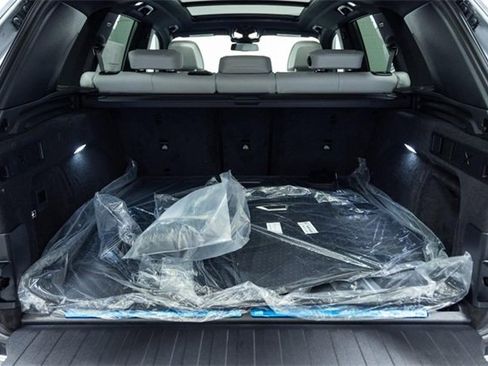 New 2026 BMW X5 xDrive50e image 15