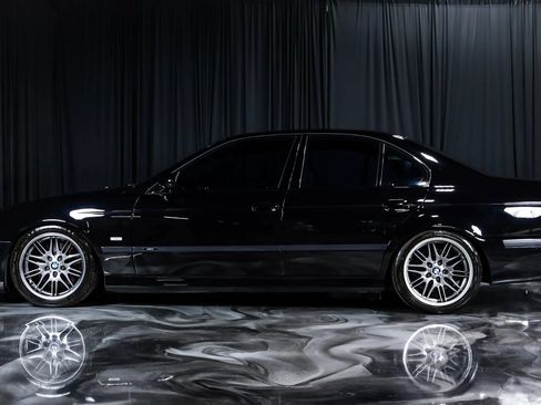 Used 2002 BMW M5 RWD image 9