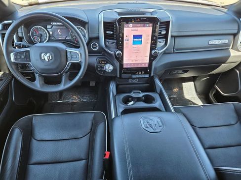Used 2025 RAM 1500 Laramie AWD/4WD image 9