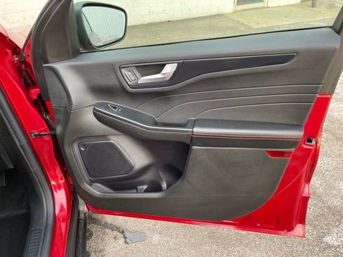 Used 2023 Ford Escape ST-Line w/ Tech Pack #1 image 32