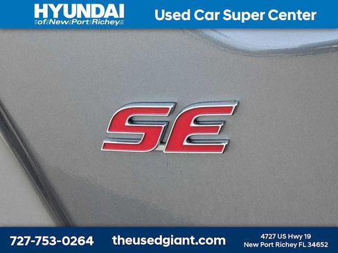 Used 2024 Toyota Corolla SE FWD image 12