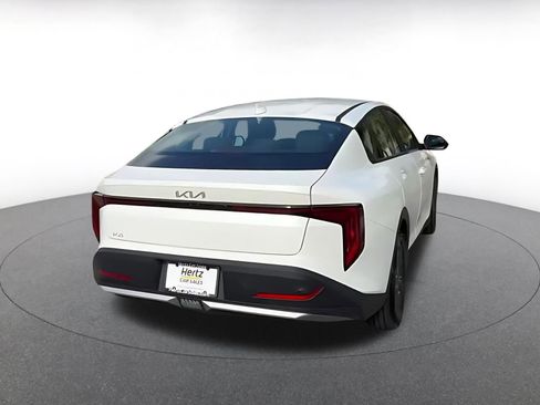Used 2025 Kia K4 FWD image 14