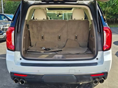 Used 2021 GMC Yukon Denali w/ Denali Premium Package image 14