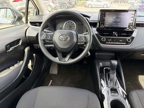 Certified 2022 Toyota Corolla LE FWD image 20