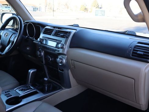 Used 2010 Toyota 4Runner SR5 image 17