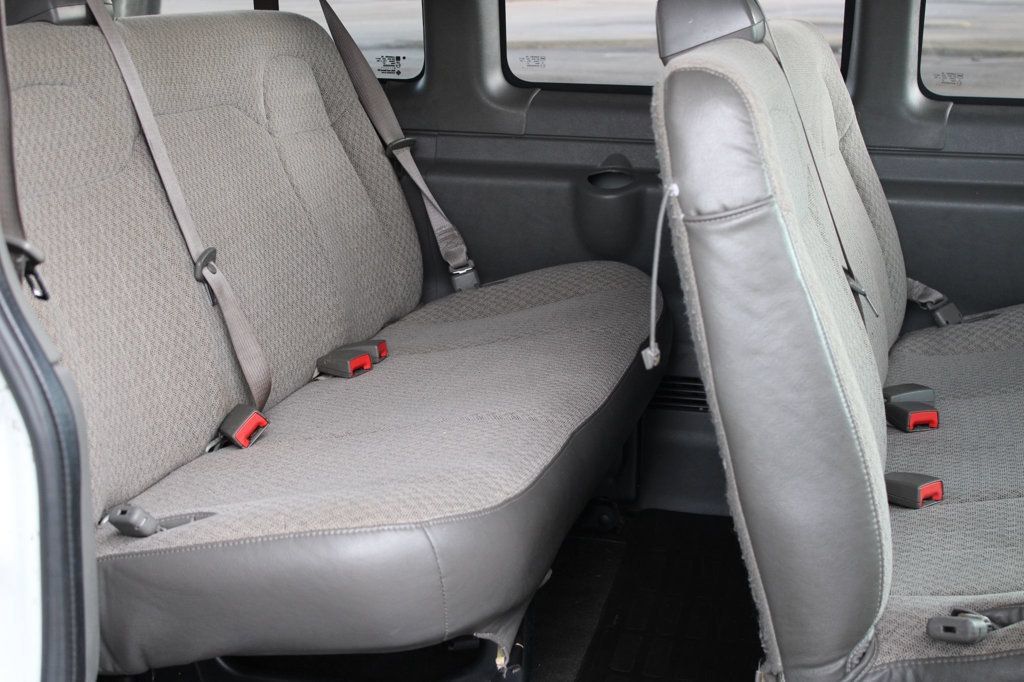 Used 2017 Chevrolet Express 3500 LT w/ LT Preferred Equipment Group RWD image 14