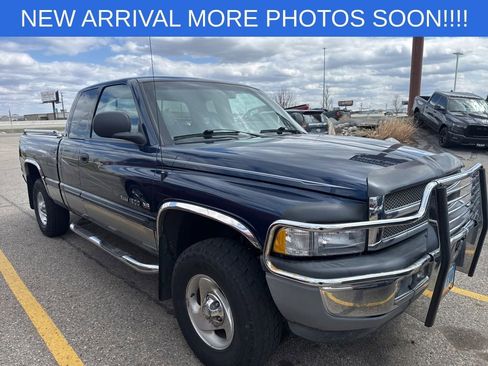 Used 2001 Dodge Ram 1500 Truck 4x4 Quad Cab image 3