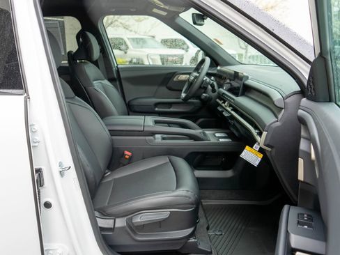 New 2027 Kia Telluride S image 10