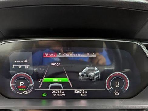 Used 2021 Audi e-tron Premium w/ Convenience Plus Package image 26