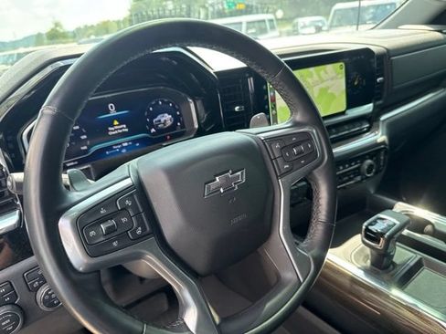 Used 2024 Chevrolet Silverado 1500 LT Trail Boss w/ Convenience Package II AWD/4WD image 45
