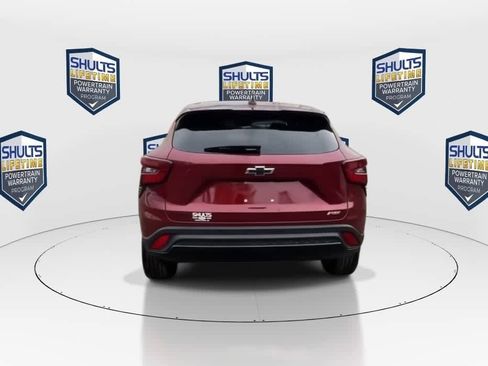 Used 2024 Chevrolet Trax RS image 7