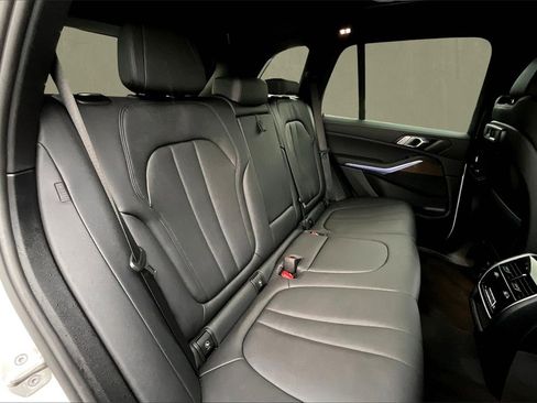 Used 2022 BMW X5 xDrive40i w/ Parking Assistance Package image 20
