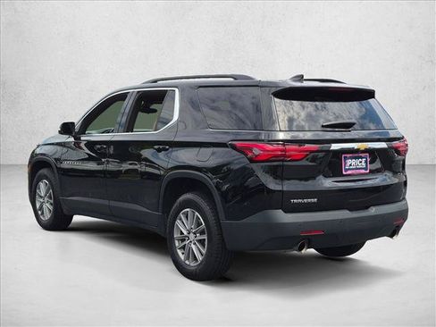 Used 2022 Chevrolet Traverse LT FWD image 8