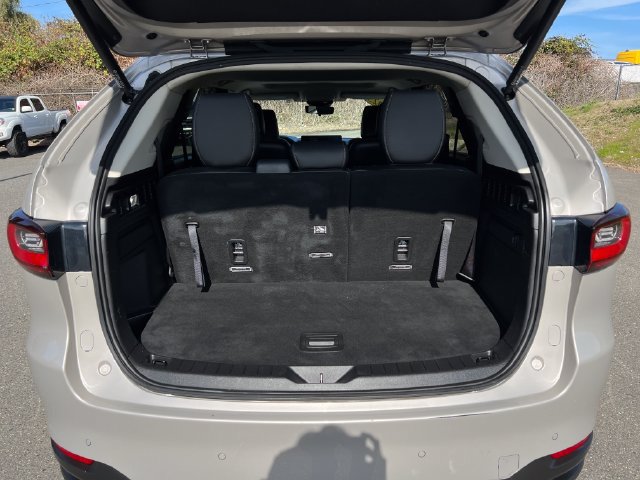 Used 2025 MAZDA CX-90 Plug-In Hybrid w/ Preferred AWD/4WD image 13