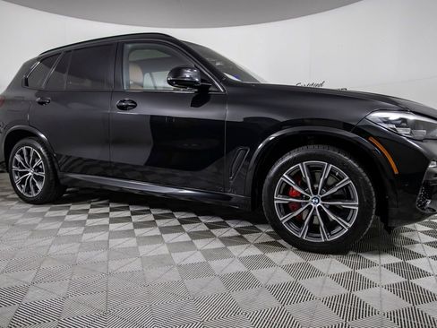 Used 2021 BMW X5 sDrive40i w/ M Sport Package image 3