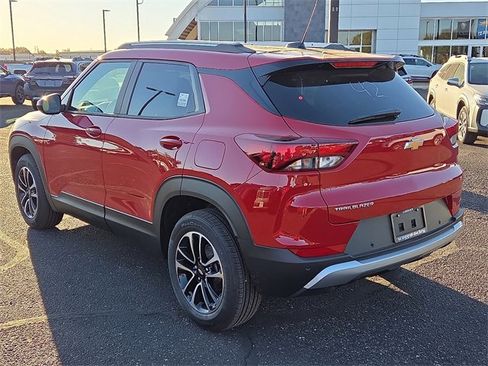 New 2026 Chevrolet TrailBlazer LT image 2