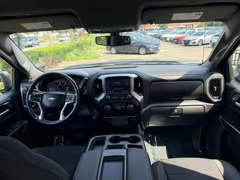Used 2021 Chevrolet Silverado 1500 LT image 15