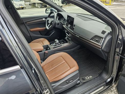 Used 2024 Audi Q5 2.0T Premium w/ Convenience Package image 11