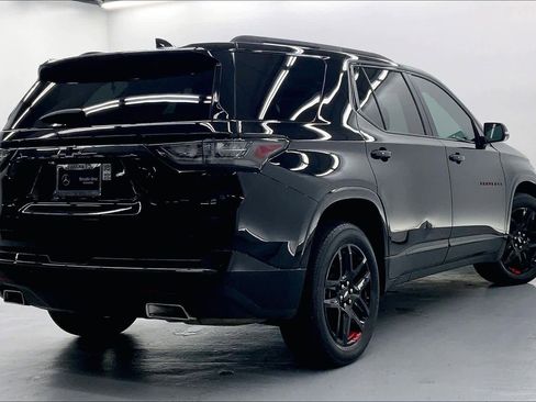 Used 2020 Chevrolet Traverse Premier w/ Redline Edition image 4