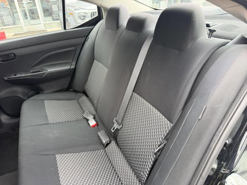Used 2021 Nissan Versa S FWD image 17