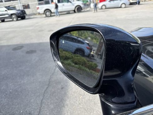 Used 2022 Chrysler Pacifica Touring-L FWD image 20