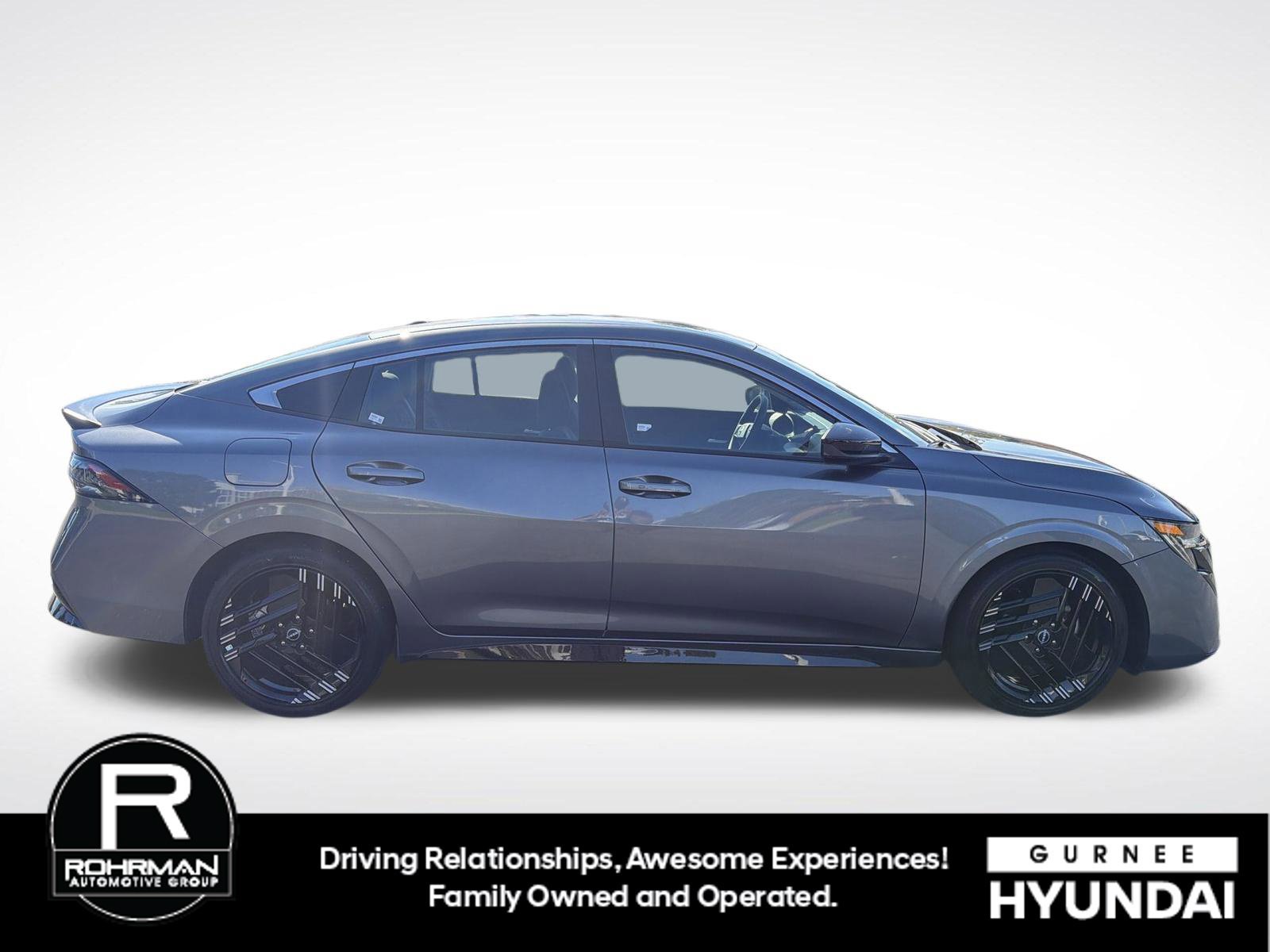 Used 2026 Nissan Sentra SR w/ Floor Mat Package FWD image 10