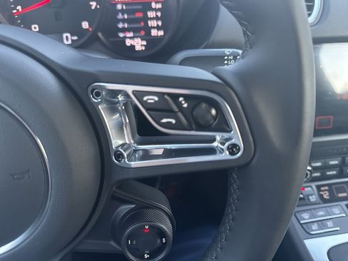 Used 2025 Porsche 718 Boxster image 29