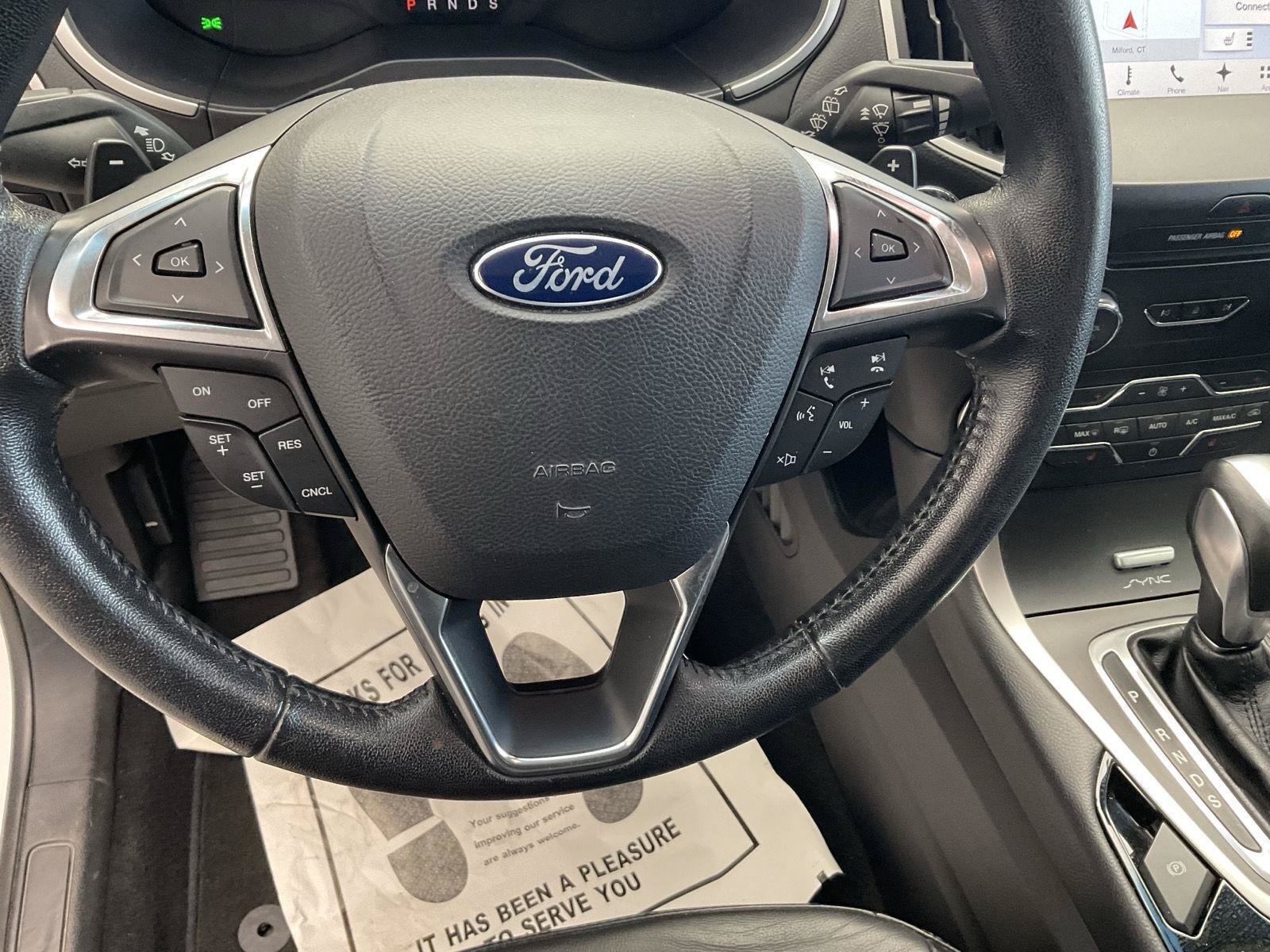 Used 2017 Ford Edge SEL w/ Equipment Group 201A AWD/4WD image 23