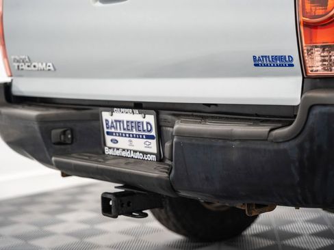 Used 2011 Toyota Tacoma 4x4 Regular Cab image 9