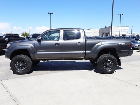 Used 2015 Toyota Tacoma 4x4 Double Cab image 3