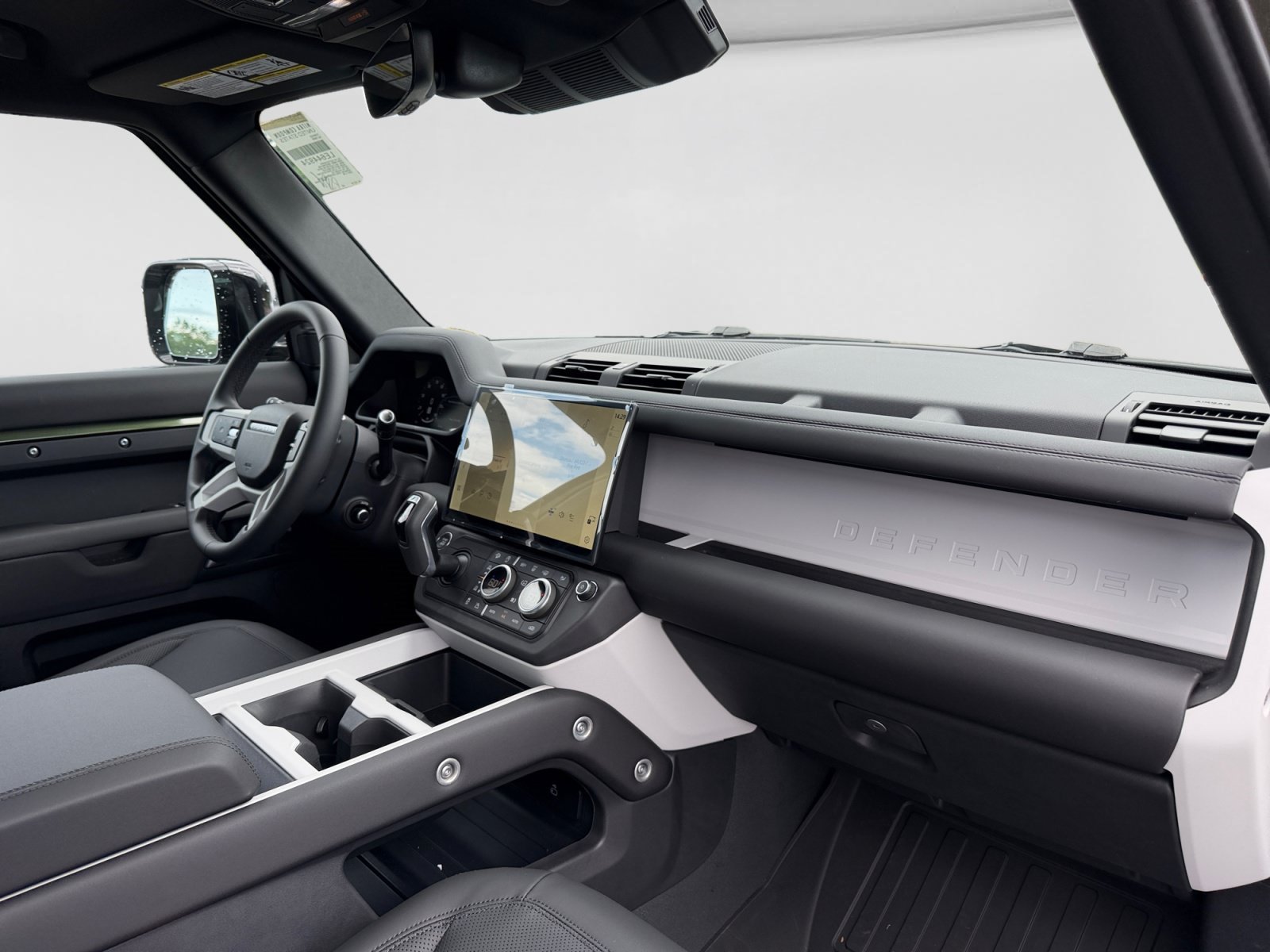 New 2026 Land Rover Defender 110 X-Dynamic SE AWD/4WD image 23