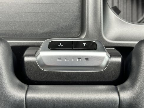 Used 2025 Ford Expedition Platinum w/ Stealth Appearance Package image 50