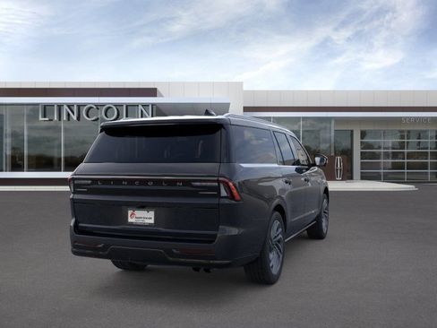 New 2025 Lincoln Navigator L Reserve AWD/4WD image 9
