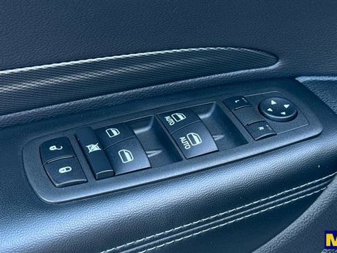 Used 2022 Dodge Durango GT image 12