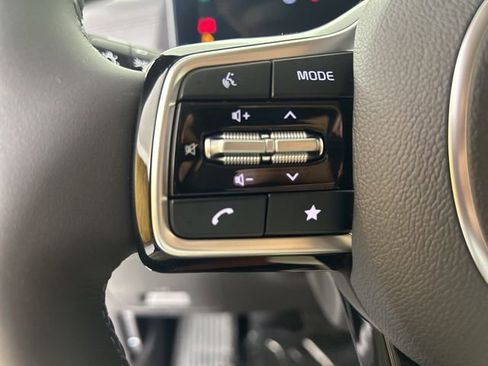 New 2026 Kia Carnival EX image 24