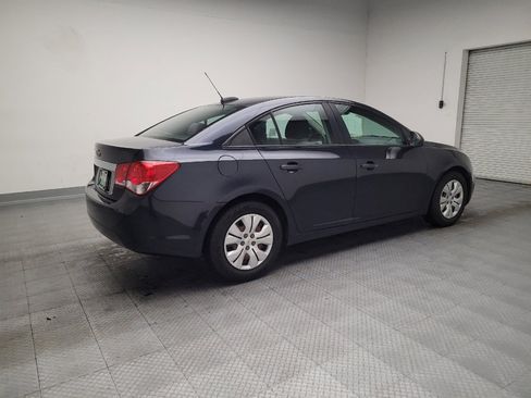 Used 2016 Chevrolet Cruze LS image 10