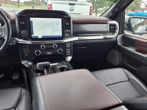 Used 2022 Ford F150 Lariat w/ Equipment Group 502A High image 16