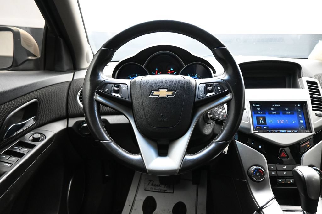 Used 2011 Chevrolet Cruze LT FWD image 15